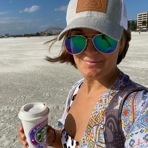 Meet your Posher, Kelly